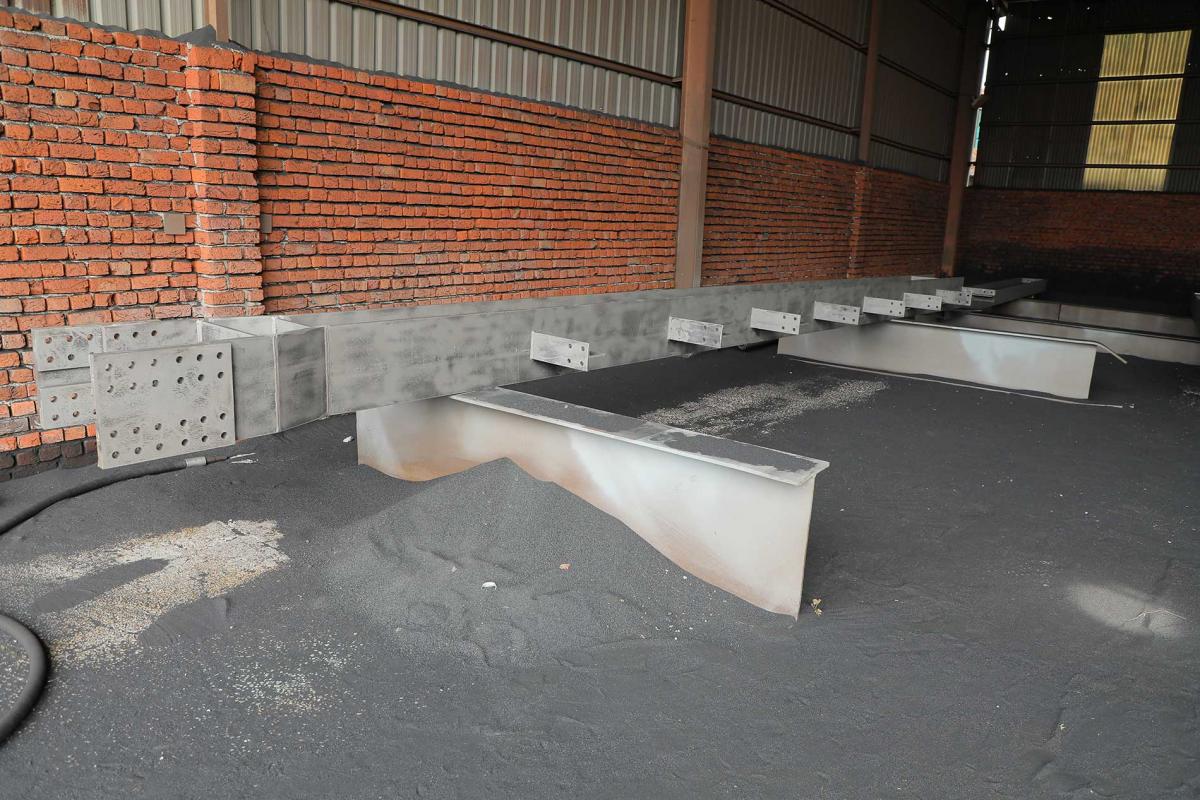 Blasting, Metalizing and Painting